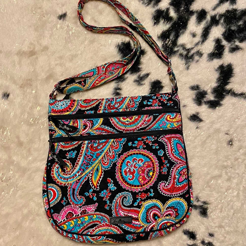 ✨Like New ✨Vera Bradley Colorful Boho Paisley Quilted Crossbody Bag